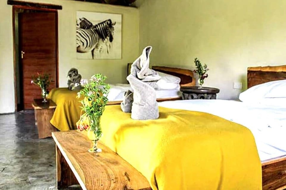 Luxury Chalet, River View | In-room safe, iron/ironing board, free WiFi