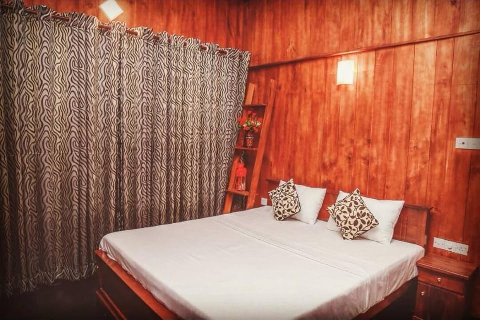 Classic Triple Room, Ocean View | Desk, laptop workspace, WiFi (free)