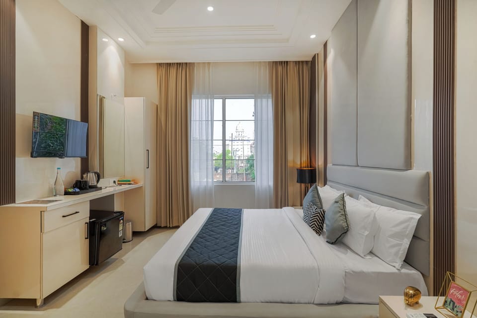 Superior Room | Desk, laptop workspace, free WiFi