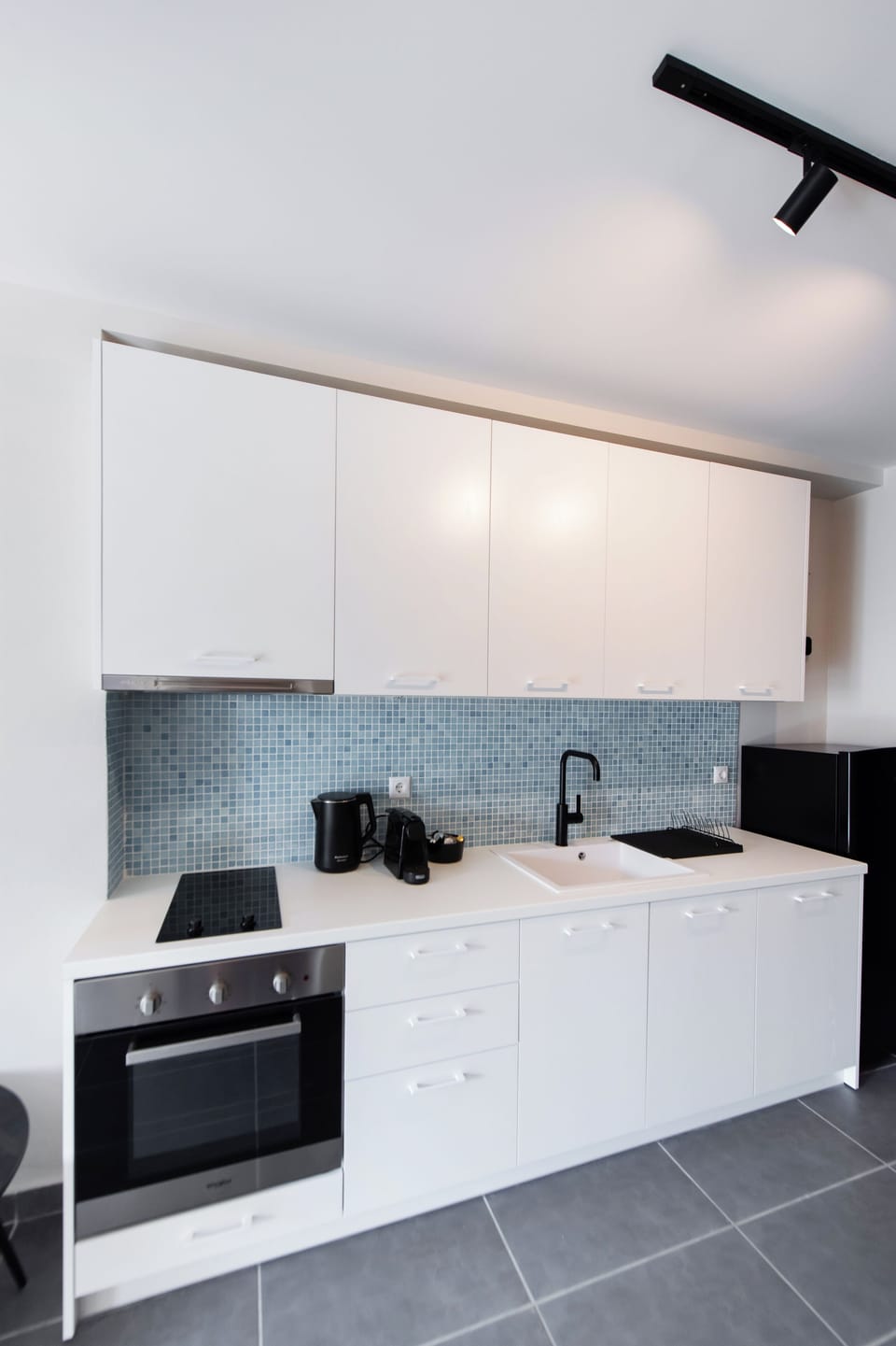 Classic Duplex, City View | Private kitchen