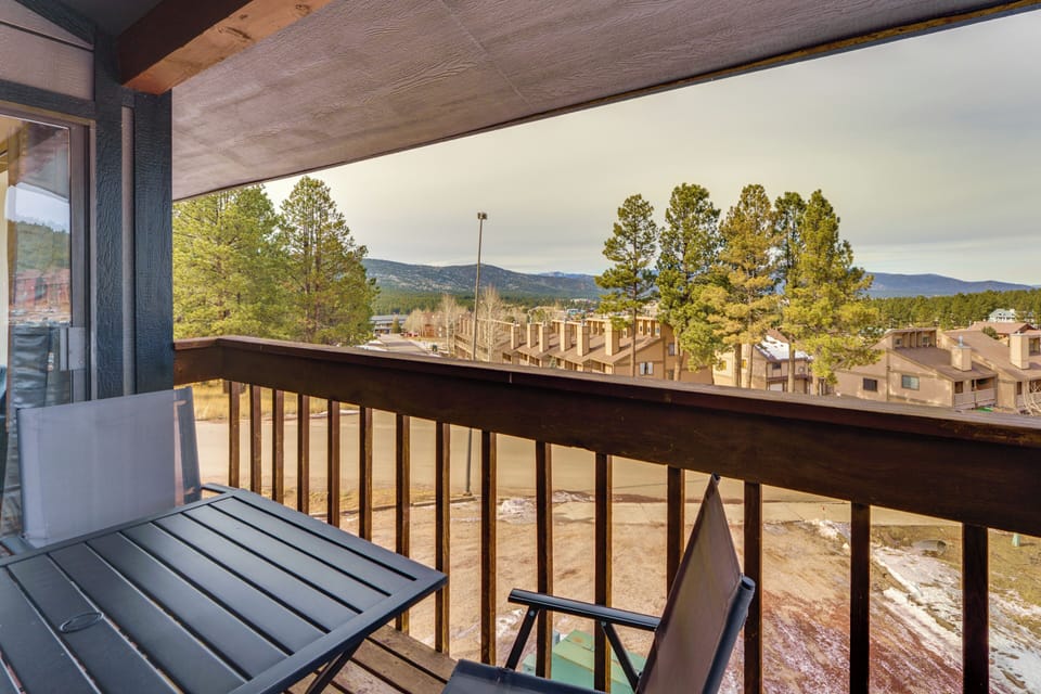 Apartment (3 Bedrooms) | Front of property