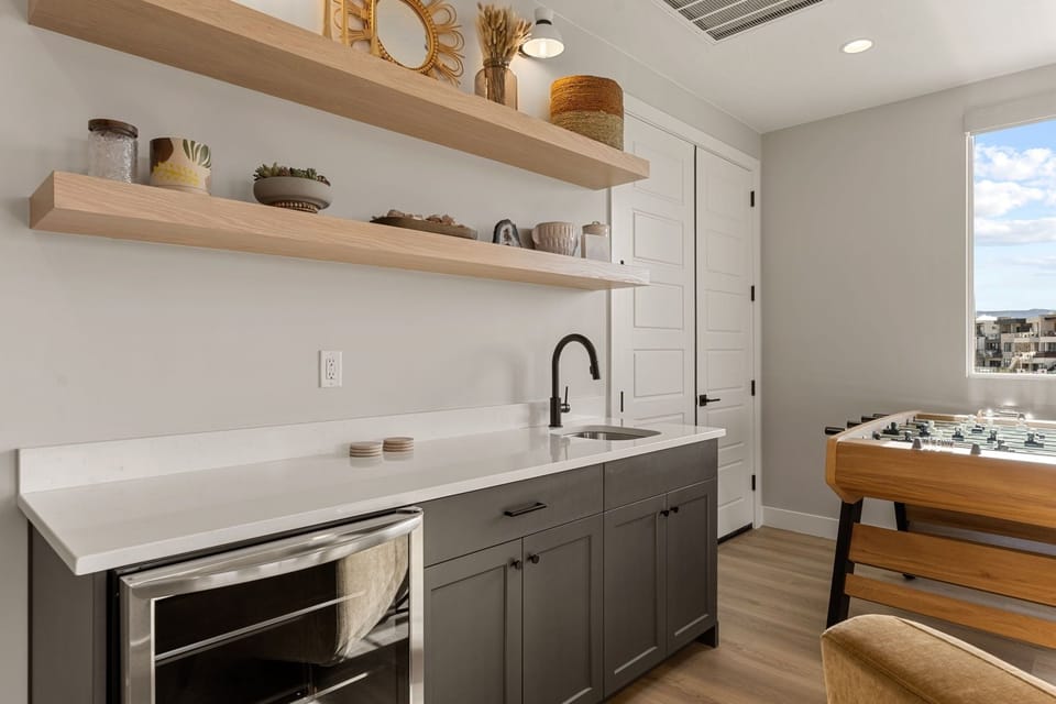 Townhome, Multiple Bedrooms | Private kitchen | Fridge, oven, coffee/tea maker, toaster