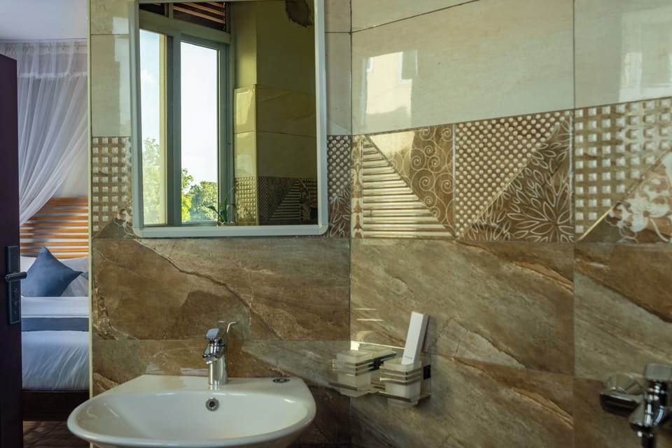 Bathroom | Shower, free toiletries, towels, soap