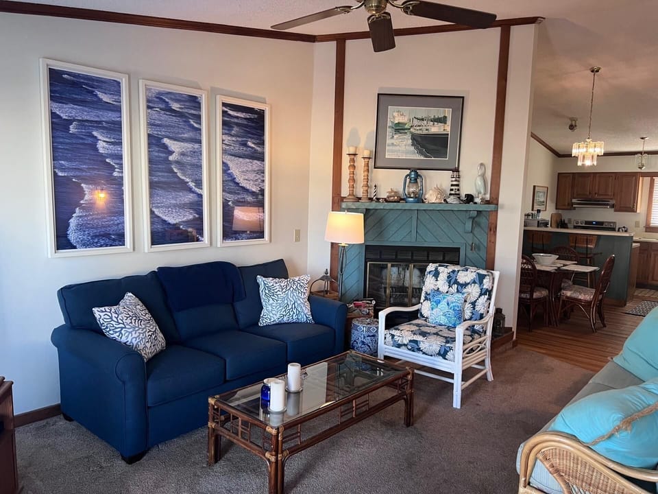 Group,Family Room,Customer Provided