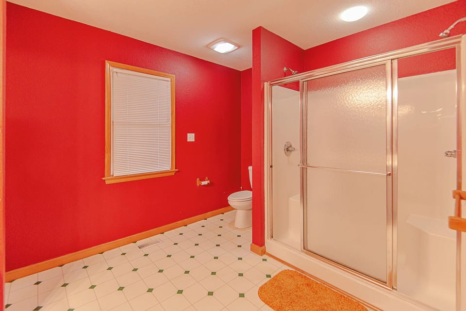 Mid-Level Bathroom 1