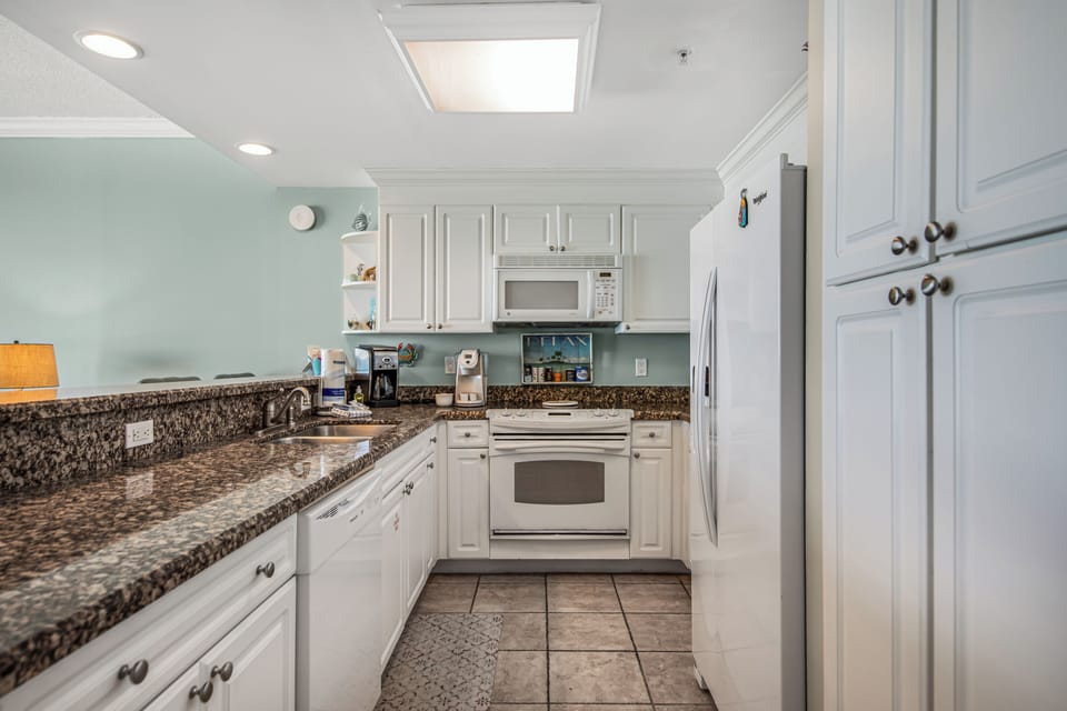 Full Kitchen