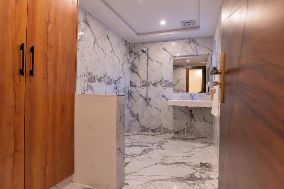 Shower, soap, shampoo, toilet paper