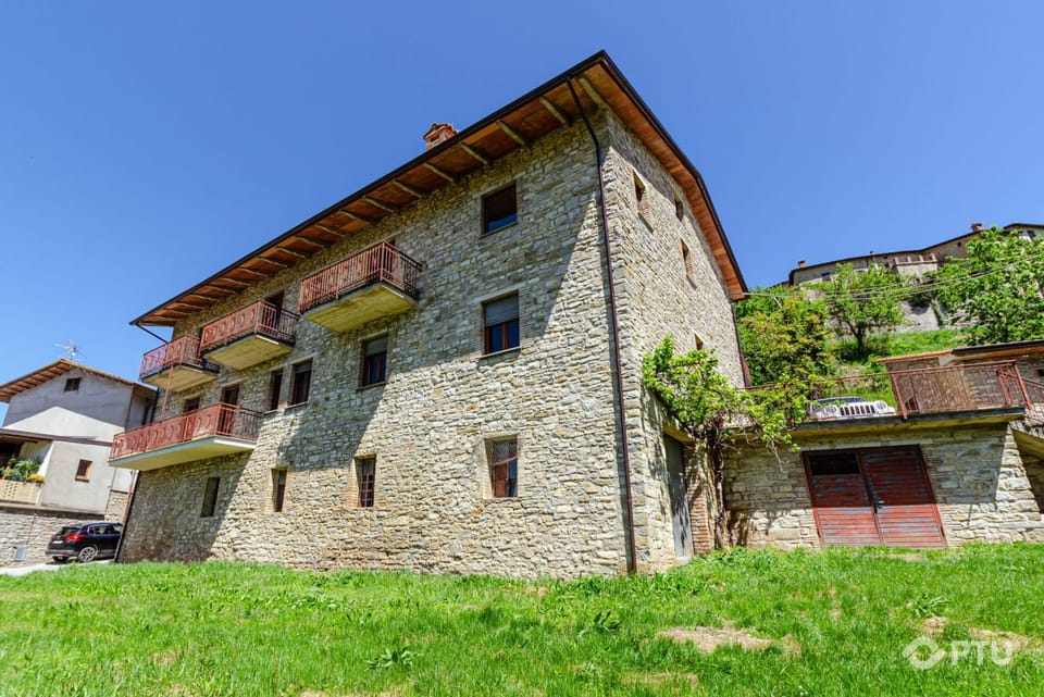 PTU Pietralunga Artistic Residence Apartment in Umbria