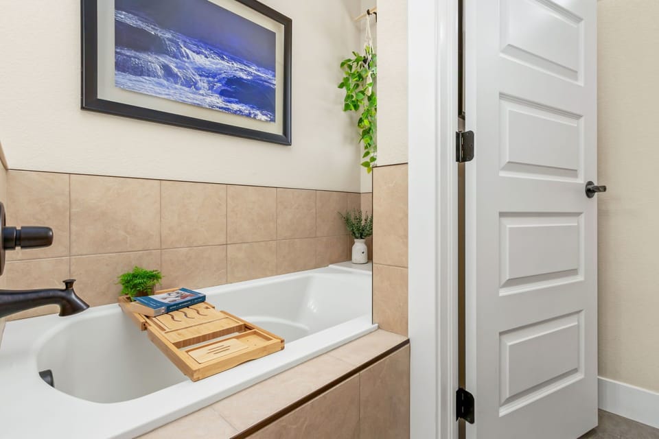 Bathroom 3 | Ensuite Full Bath with Walk-in Shower and Soaking Tub (upper level)