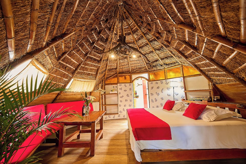 Superior Cabin, Garden View | In-room safe, WiFi (free), bed sheets