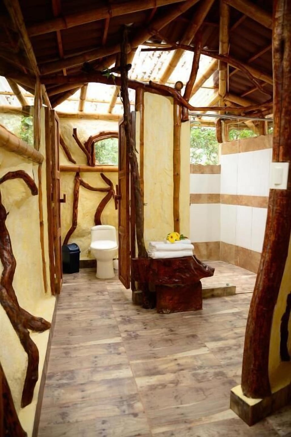 Deluxe Bungalow, Patio, Garden View | Bathroom
