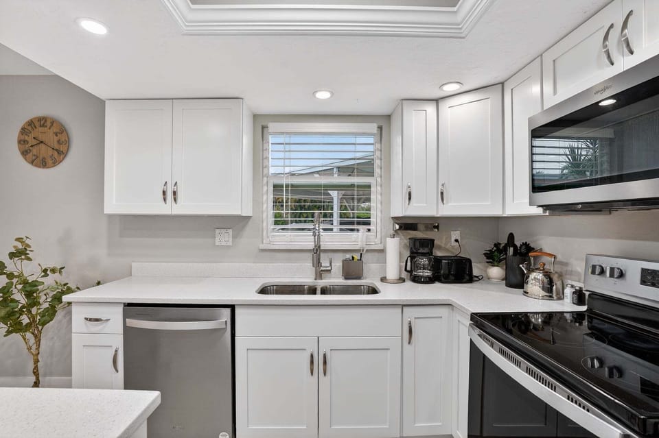 Indoors, Kitchen, Sink, Sink Faucet, Home Decor