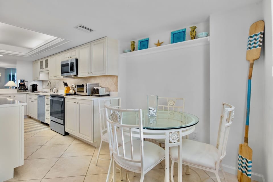 Gulf and Bay Club Unit B408 by Tropical Sands Accommodations