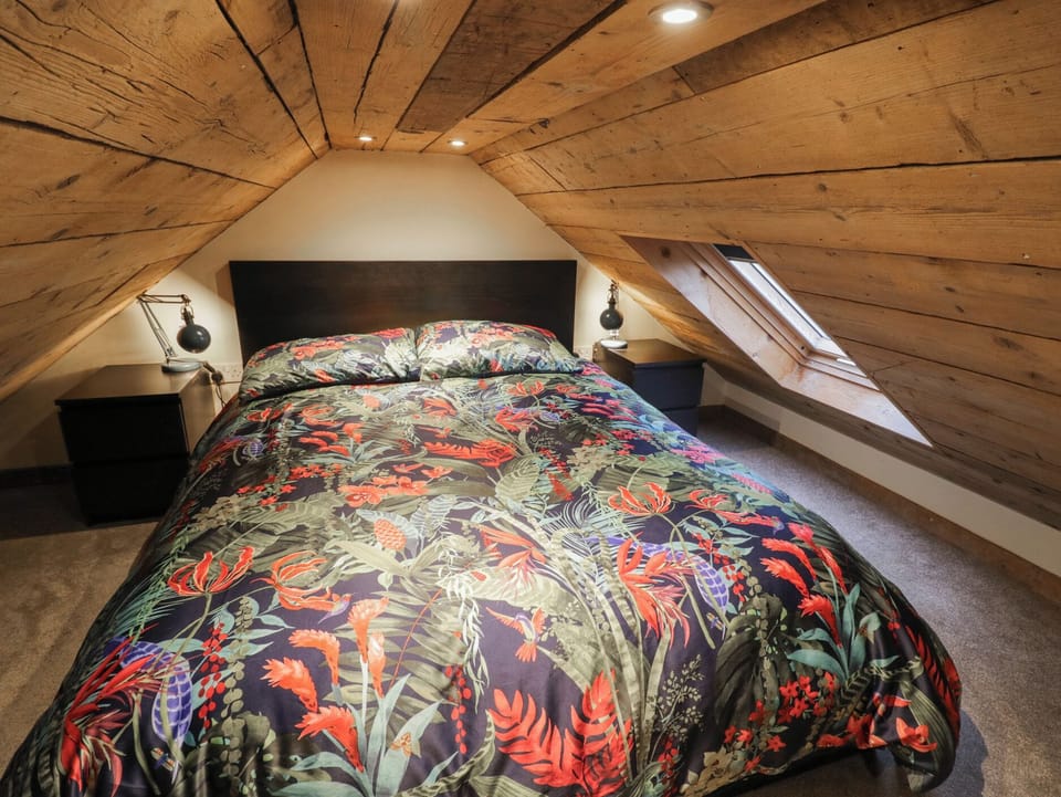 1 bedroom, individually decorated, individually furnished, free WiFi