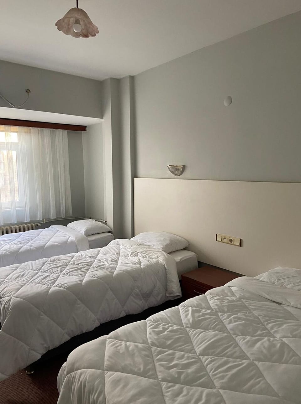 Standard Triple Room, Non Smoking | Desk, soundproofing