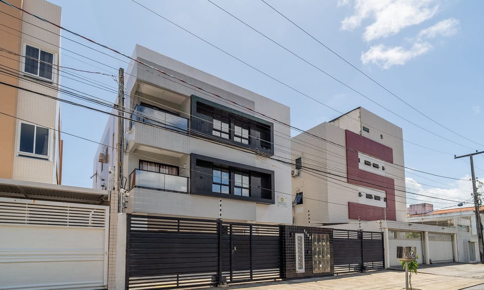 Basic Apartment | Exterior