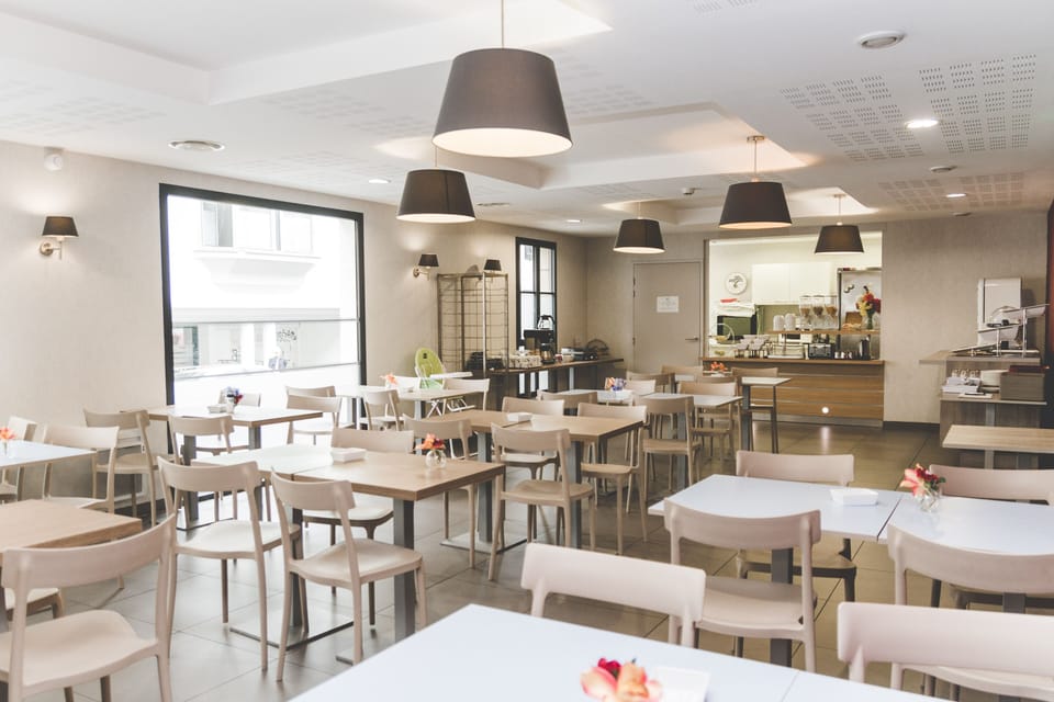 Bright and modern interiors reflect the comfort and convenience of staying in central Quimper.