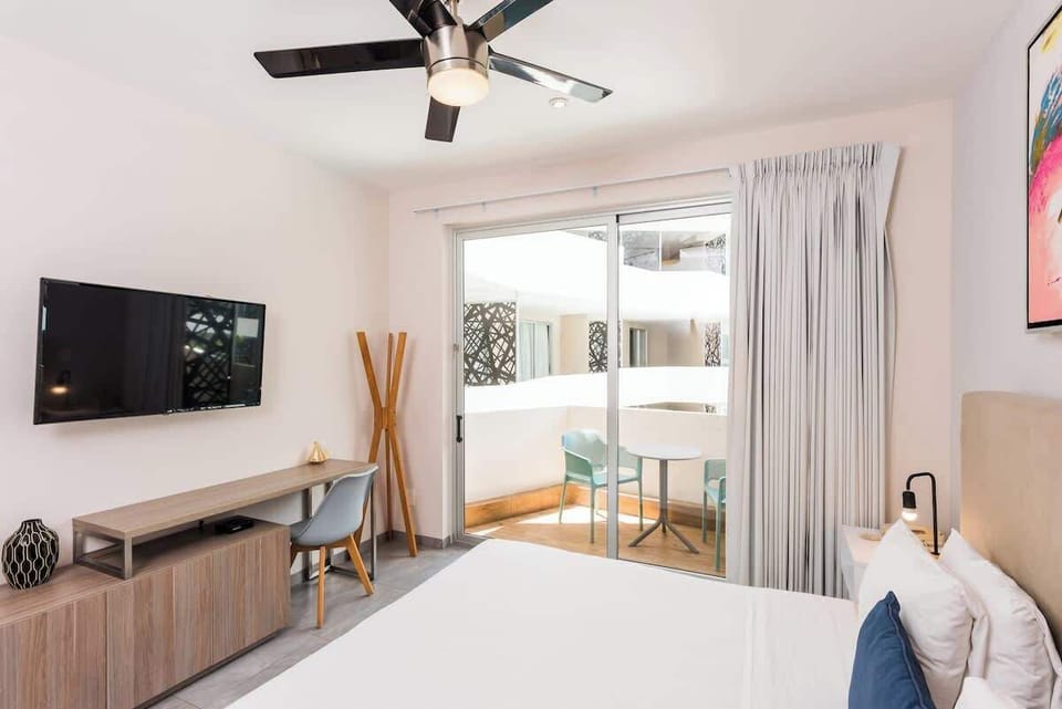 The king-size bed will allow you to recover your energy and rest as you deserve after a day at the beach