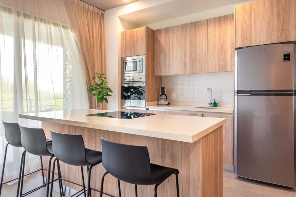 Modern kitchen, perfect for preparing meals.