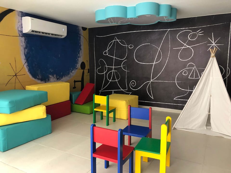 The kids club has games, books and AC