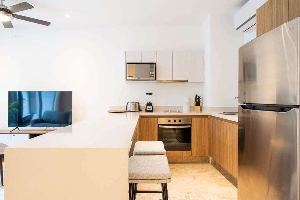 Modern kitchen with all the necessities.