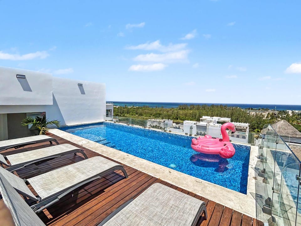 Enjoy panoramic city & ocean views from above.