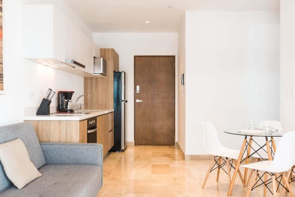 Spacious and comfortable kitchen and dining room... almost like being at home, but just meters from the sea
