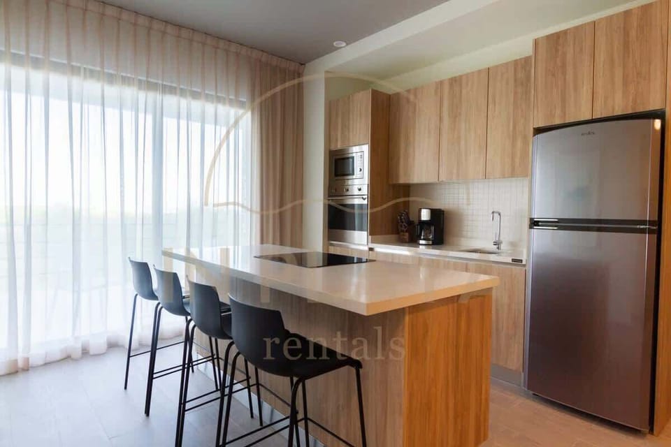 Modern kitchen, perfect for preparing meals.