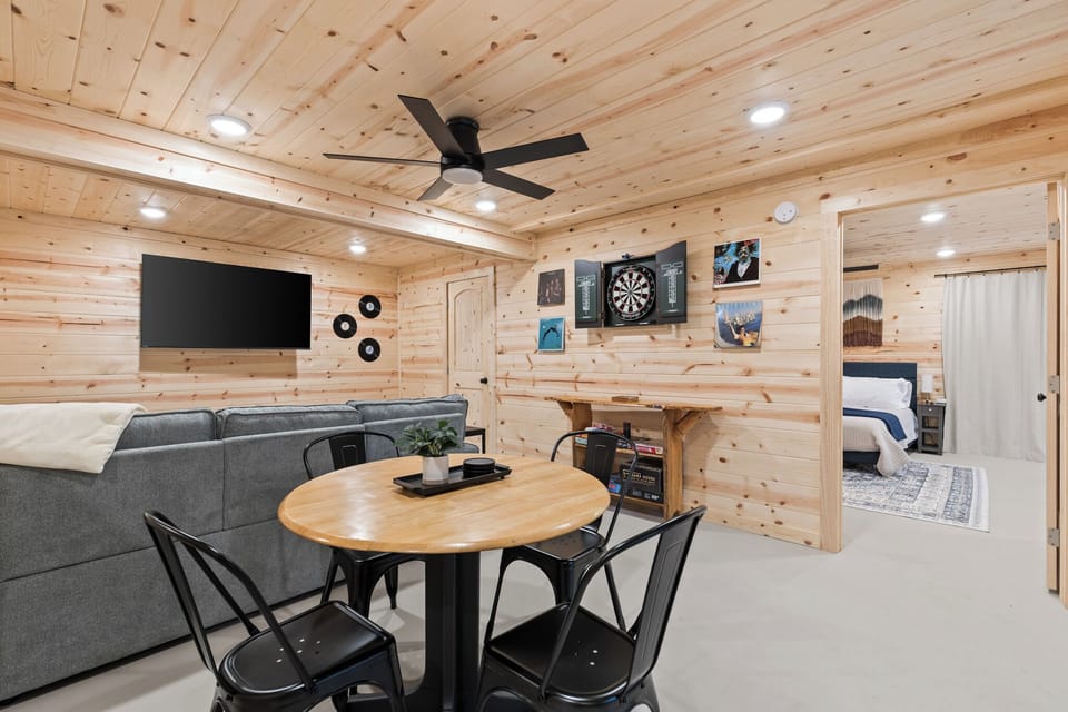 Private suite adds living space, King bedroom, bunk beds and full bathroom