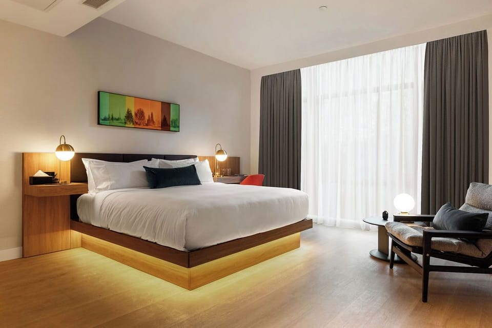 Room, 1 Queen Bed, Garden View | In-room safe, desk, blackout drapes, iron/ironing board