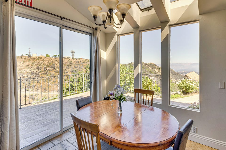 Dining Area | 1st Floor