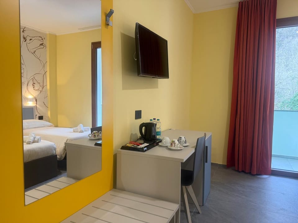 In-room safe, desk, laptop workspace, WiFi (free)