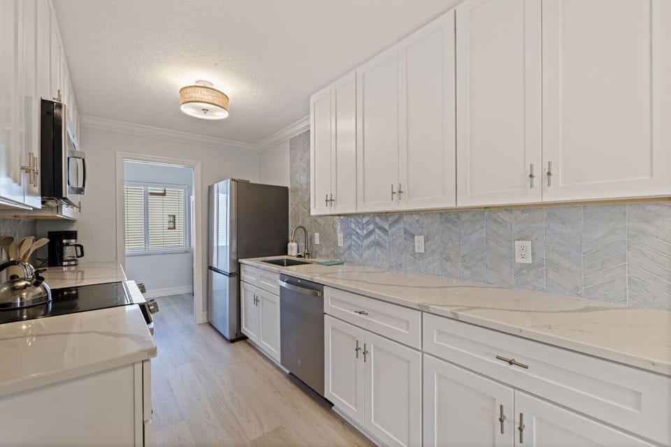Bright and functional kitchen with modern touches and plenty of space to cook