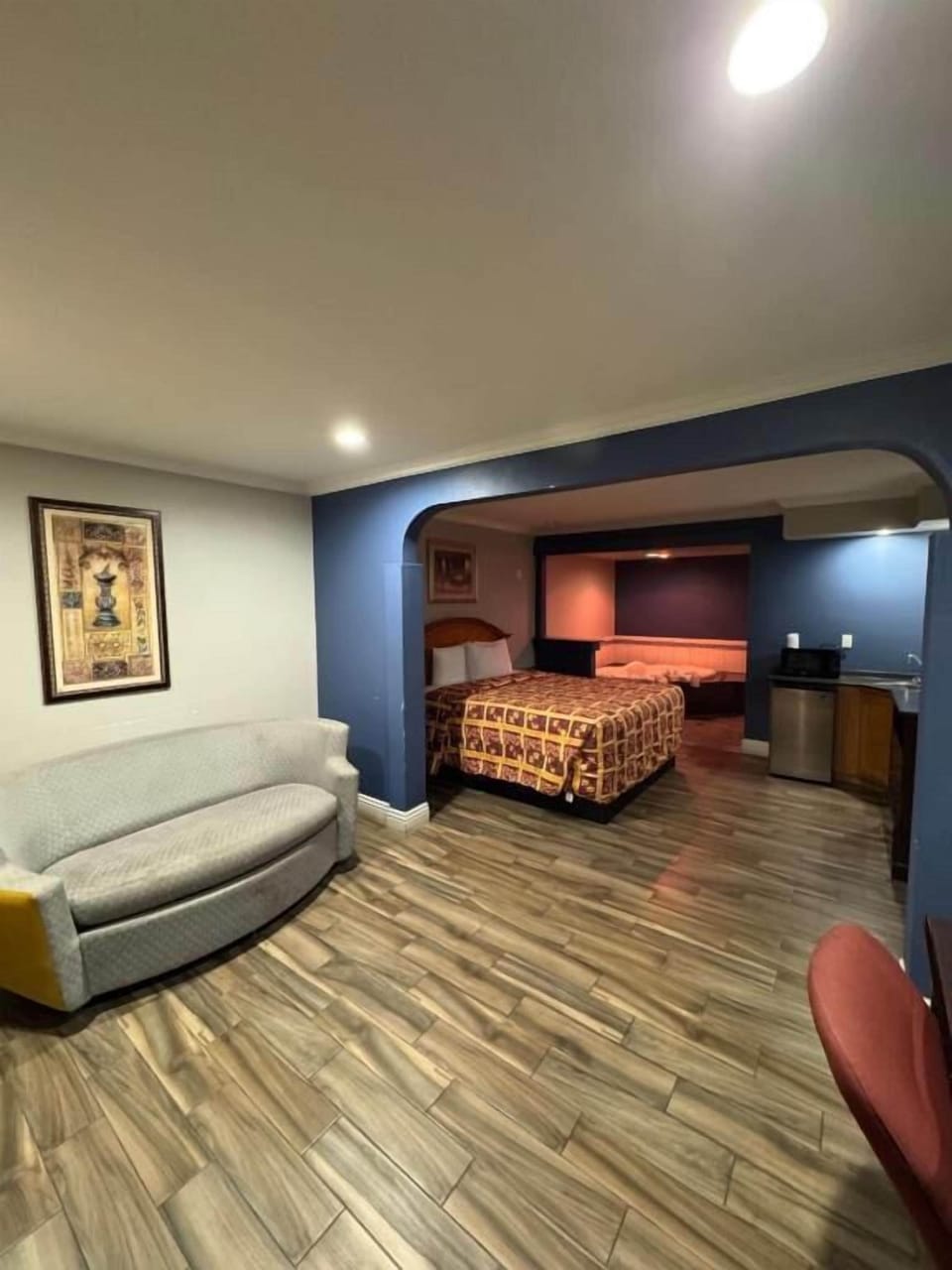 Deluxe Suite, 1 King Bed | Interior