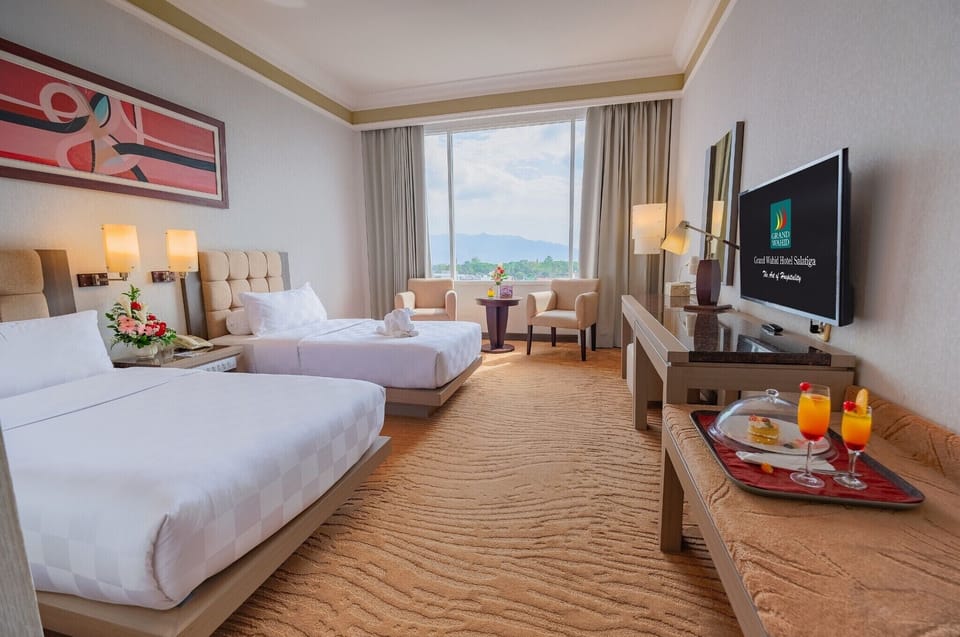 Standard Twin Room | Desk, free WiFi