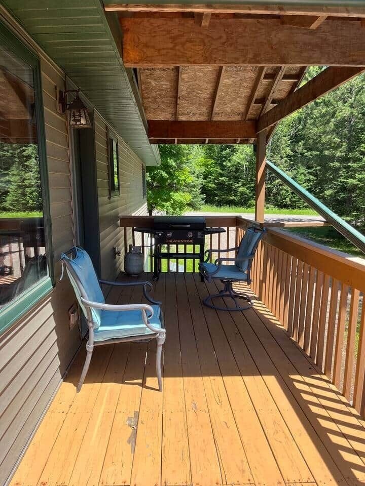 Deck with griddle and furniture