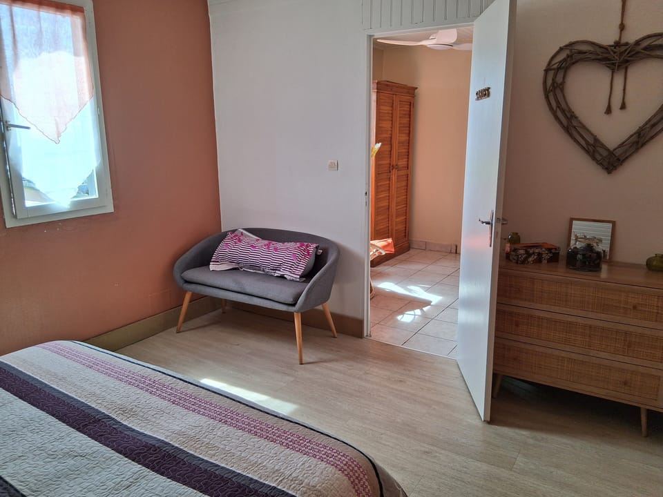 Superior Quadruple Room, Mountain View | Free WiFi, bed sheets