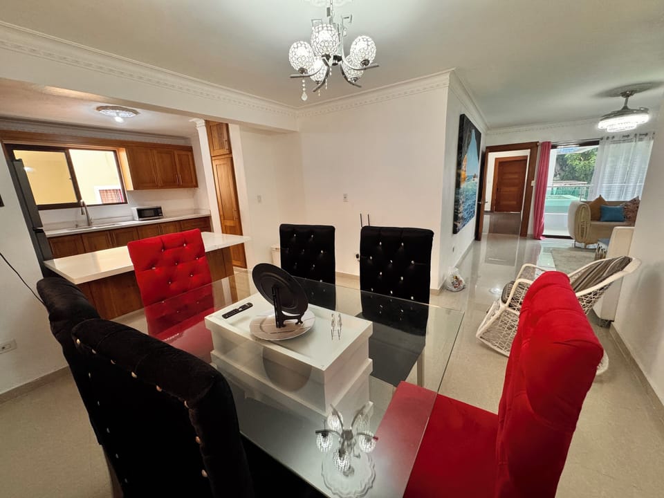 Apartment, 4 Bedrooms, Smoking, Balcony | Living room
