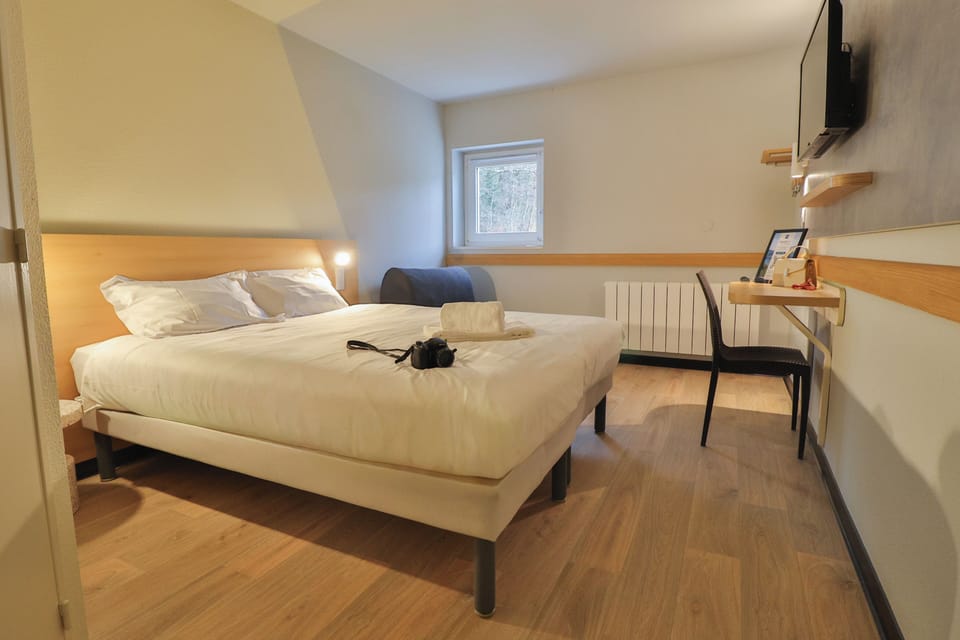 Family Room, 1 Double Bed with Sofa bed | Premium bedding, desk, blackout drapes, soundproofing