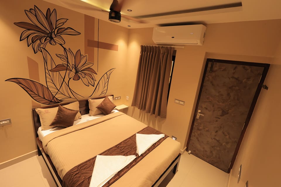 Family Quadruple Room | Desk, laptop workspace, free WiFi