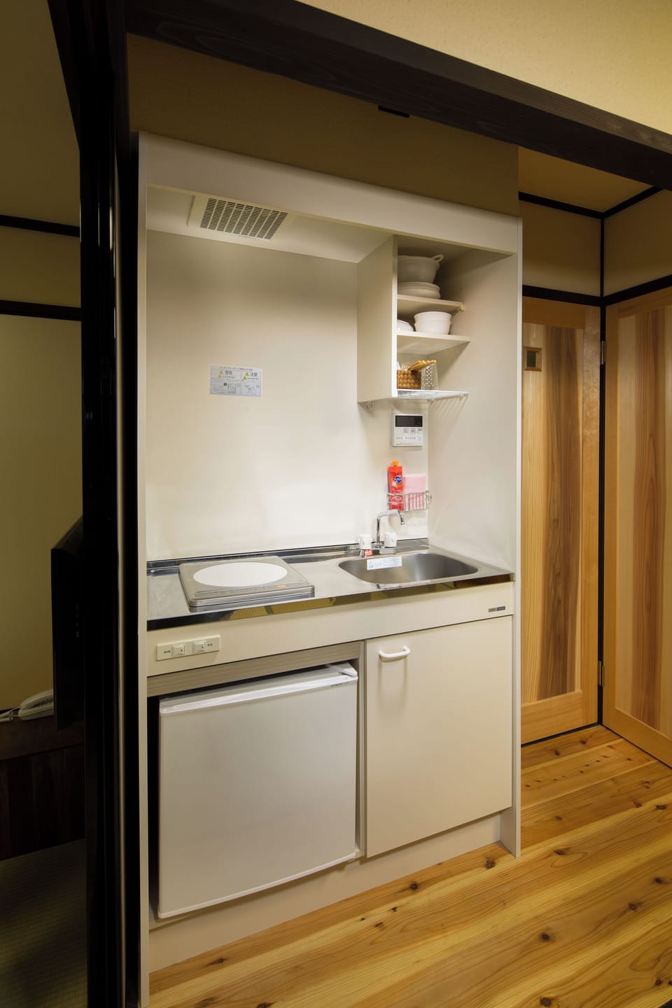 Basic Villa | Private kitchen | Mini-fridge, microwave, stovetop