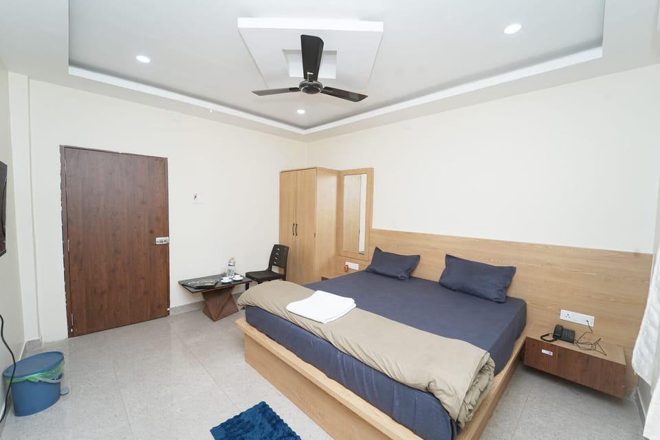 Basic Double Room, Garden View | WiFi (free)