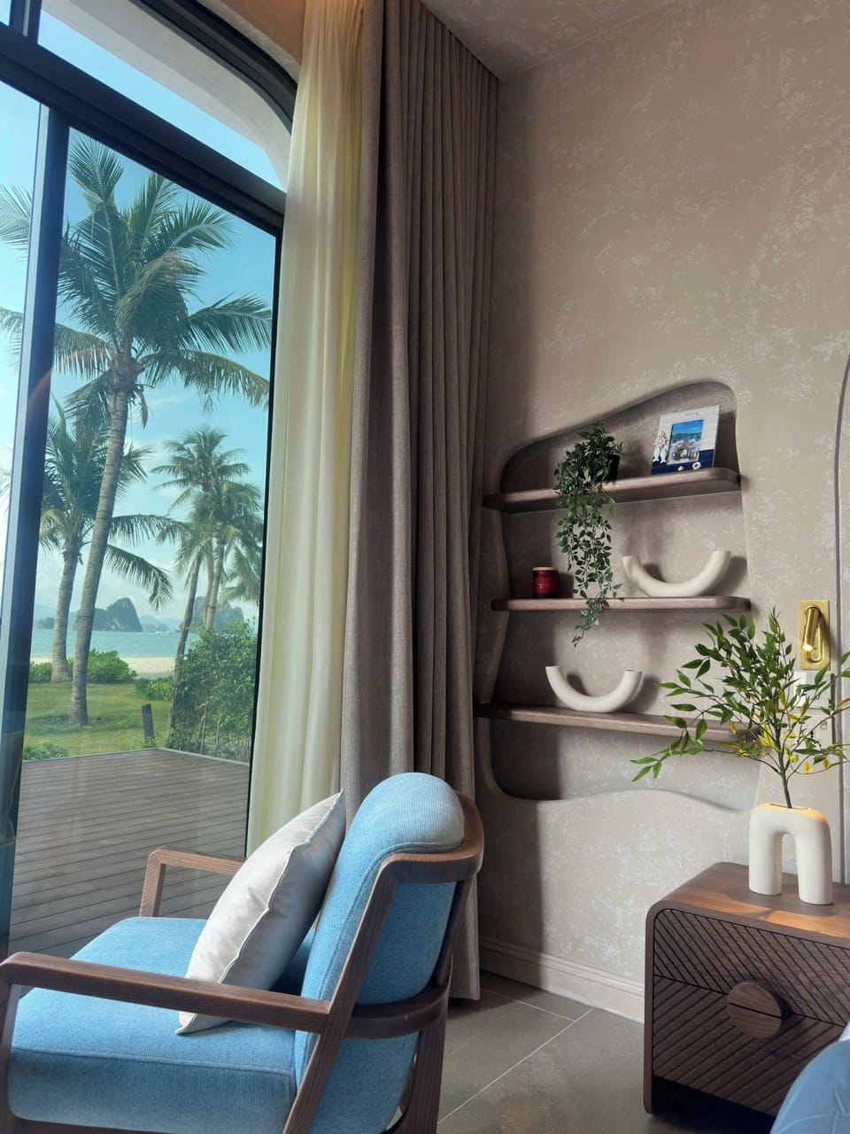 Family Villa, Ocean View | Iron/ironing board, WiFi (free)