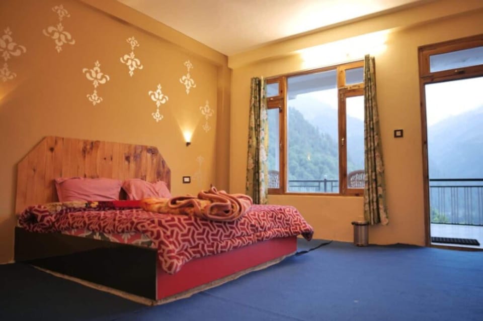 Premium Double Room | In-room safe, free WiFi, bed sheets