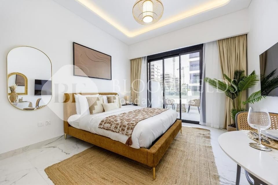 Apartment, Balcony, City View | Iron/ironing board, free WiFi