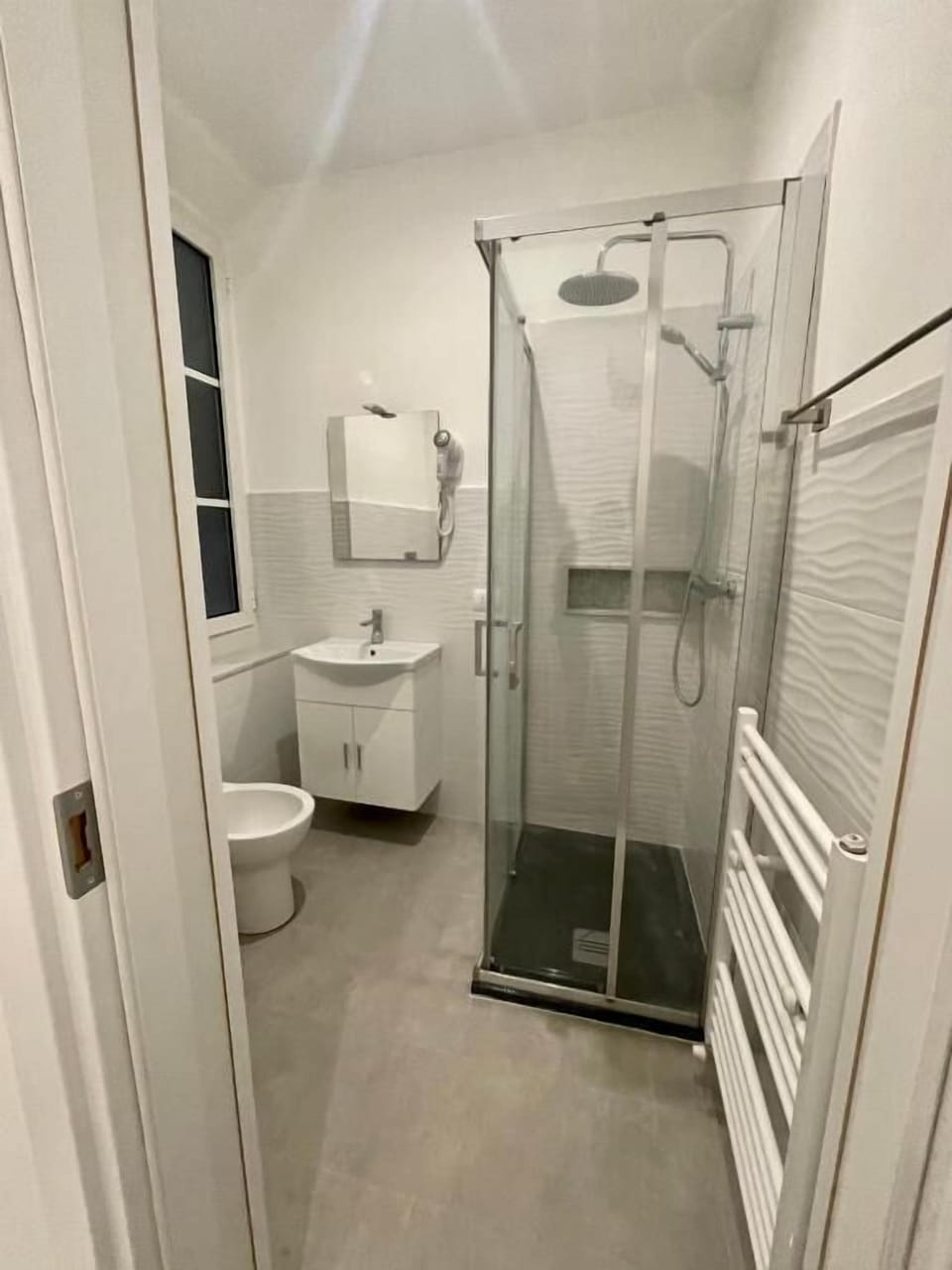 Double Room, Balcony, Courtyard View | Bathroom