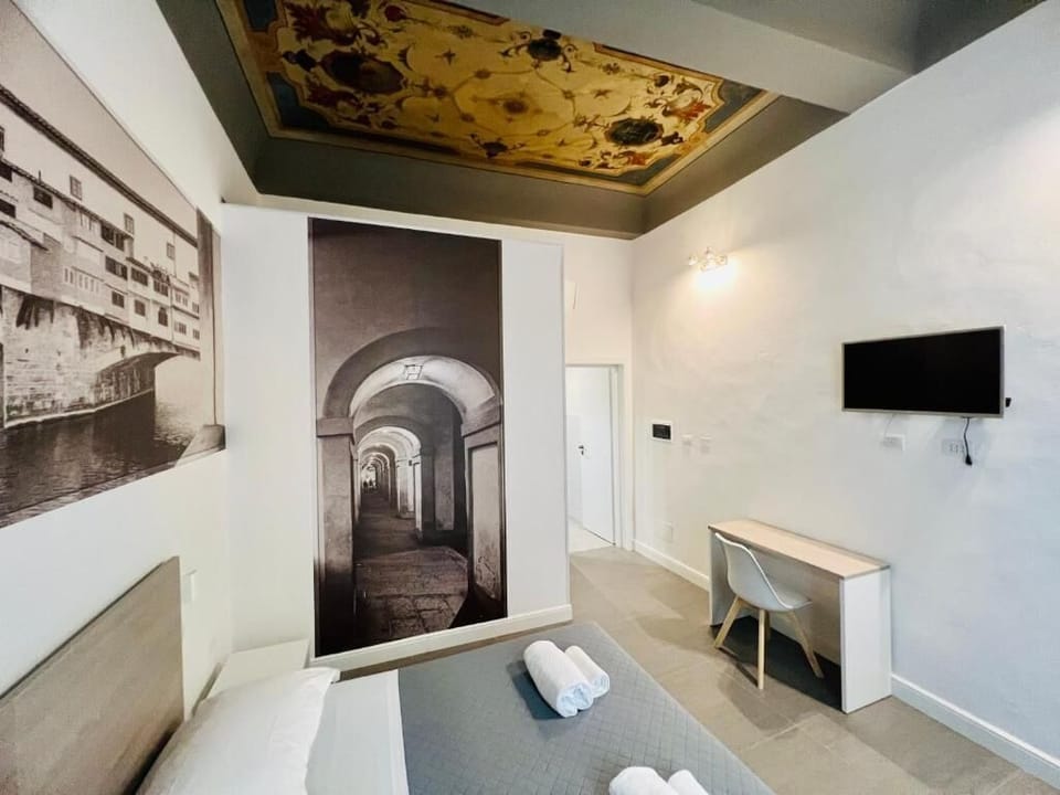 Deluxe Double Room, City View | In-room safe, individually decorated, soundproofing, iron/ironing board