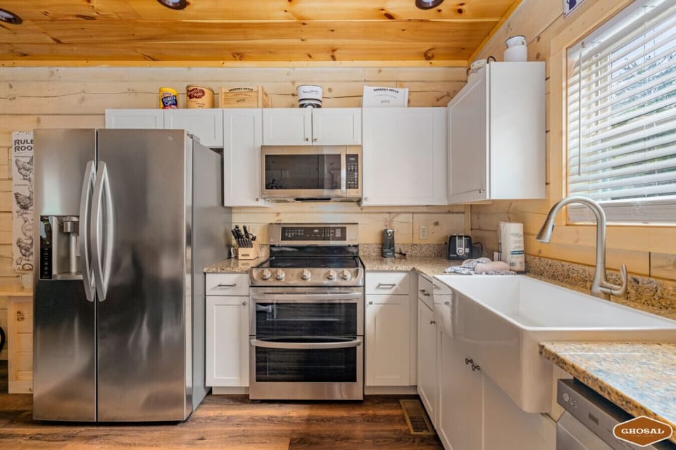 A fully equipped kitchen for all your cooking needs.