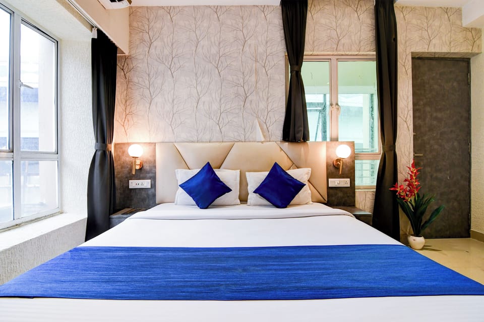 Deluxe Double Room | Desk, laptop workspace, free WiFi