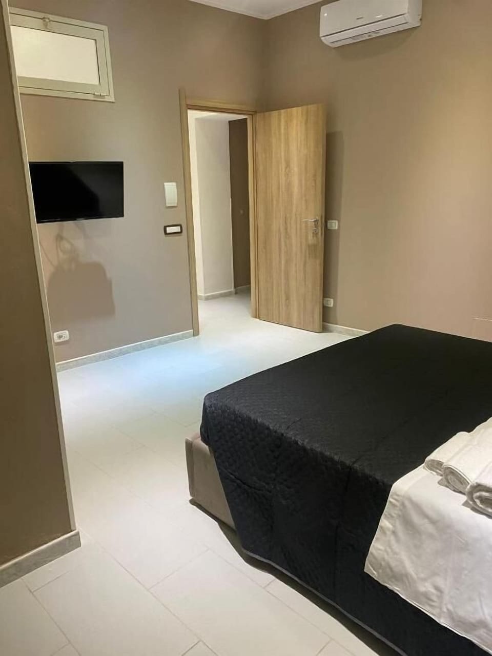 Basic Triple Room | Soundproofing, free WiFi